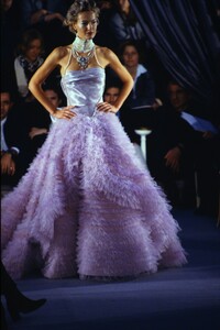 2008797244_ChristianDiorCoutureSpring1997(7).thumb.jpg.ff5acff54757016babe53694502be9f2.jpg