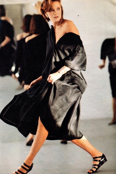 ELLE France 16th May 1983,Du Noir En Plein Jour, Arthur Elgort 3.jpg