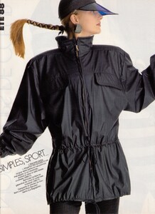 Unknown,ELLE France 22nd February 1988,Nos Cours De Cceur,Oliviero Toscani 2.jpg