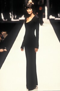 428059701_HerveLeger1997WomenRTW122.thumb.jpg.9582c9550a75f9fef77fde9ac10fd225.jpg