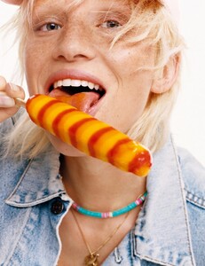 Vogue Paris No. 1016 - Avril 2021-page-004.jpg