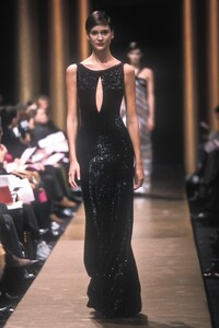 90330024_HerveLeger1998WomenRTW75.thumb.jpg.2032419bf5e54a324236747f1fd307dd.jpg