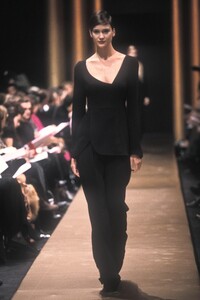 956254779_HerveLeger1998WomenRTW73.thumb.jpg.2b139955b326379516bca34bd264f4bc.jpg
