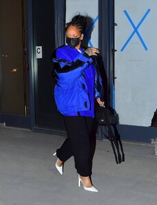 Rihanna---Night-out-in-New-York-11.jpg
