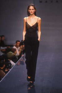bcbg-fw-1997-4.thumb.jpg.b042cbd5aceebfb749da88540b4d3da1.jpg