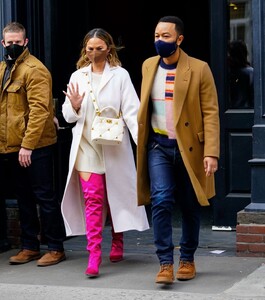 chrissy-teigen-and-john-legend-out-in-nyc-03-06-2021-7.jpg