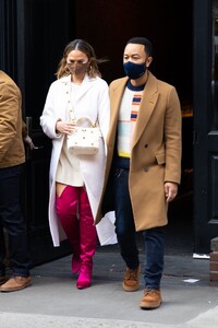 chrissy-teigen-and-john-legend-out-in-nyc-03-06-2021-9.jpg