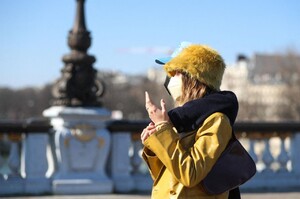 hailey-rhode-bieber-and-justin-bieber-paris-02-28-2021-4.jpg