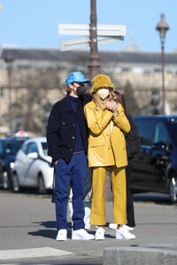 hailey-rhode-bieber-and-justin-bieber-paris-02-28-2021-9.jpg