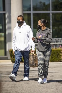 jordyn-woods-with-her-brother-in-la-03-13-2021-1.jpg