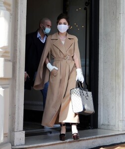 lady-gaga-is-stylish-rome-03-02-2021-9.jpg