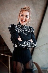 rita-ora-at-a-photoshoot-february-2021-5.jpg