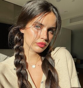 sarasampaio_156673824_447327859811389_3057500618775706226_n.jpg
