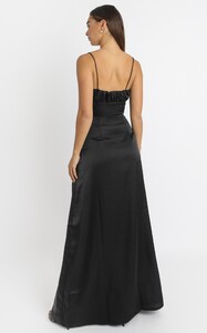 simplywantyoudressinblacksatin_7.jpg
