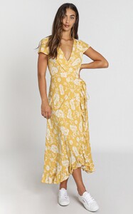 tropicalscenesdressinyellowfloral2.jpg