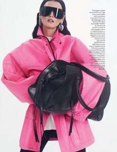 2021-04-17 Elle Italia-page-005.jpg