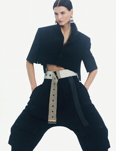 2021-04-17 Elle Italia-page-003.jpg