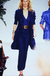 1201305173_RalphLaurenSpring1997(25).thumb.jpg.d5147b778c92c4c4bfd1fbe1ab9687b0.jpg