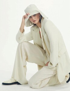 2021-04-17 Elle Italia-page-007.jpg