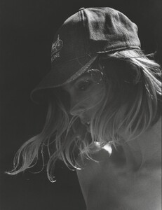 Vogue Paris No. 1017 - n Mai 2021-page-006.jpg