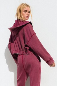 download - 2021-04-20T181627.233 brooke perry.jpg