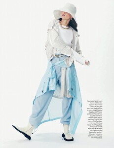 2021-04-17 Elle Italia-page-013.jpg