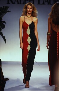 175281584_RalphLaurenSpring1997(34).thumb.jpg.f73c452e072f8fbff054bbfd0e9c7e98.jpg