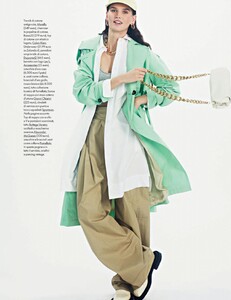 2021-04-17 Elle Italia-page-002.jpg