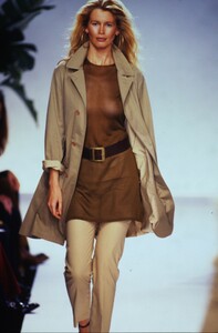 677729980_RalphLaurenSpring1997(39).thumb.jpg.6da38e178e59b28c88f91a22da3ec86b.jpg