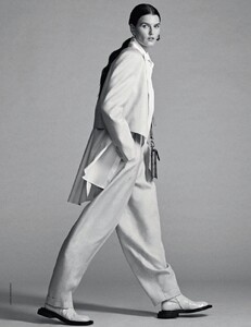 2021-04-17 Elle Italia-page-006.jpg