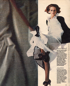 TheNYTimesMagPart2FashionsOfTheTimesUS030385Spring.jpg10.thumb.jpg.4cd1829efa6cabee24c61f59ad6e1611.jpg