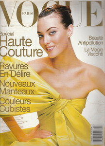 VOGUEPARIS18.thumb.jpg.25c28e968ccf5baca7d888b0e533a5a6.jpg