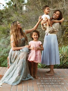 chrissy-teigen-people-magazine-beautiful-issue-2021-10.jpg