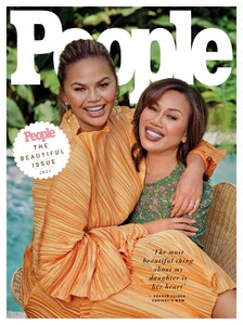 chrissy-teigen-people-magazine-beautiful-issue-2021-3.jpg