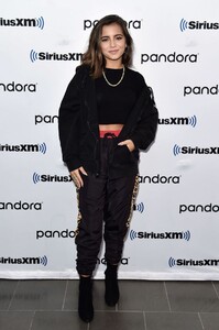 isabela-moner-at-siriusxm-radio-in-new-york-10-07-2019-0.thumb.jpg.56b4aafac56018f005d2c3df15dbdcea.jpg