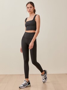 ivy-cropped-tank-black-3.jpeg