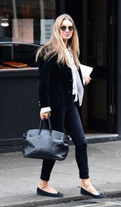 kate-moss-out-and-about-in-london-04-22-2021-5.jpg