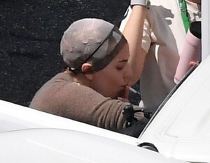 lady-gaga-on-the-set-of-house-of-gucci-in-rome-04-23-2021-1.jpg