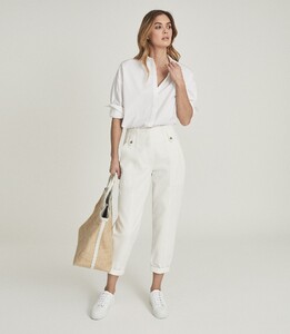 -womens-alana-tapered-cargo-trous-in-white-3.thumb.jpg.10f242a3e7da8515ac15fb2d2b4f1283.jpg