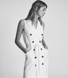 -womens-dana-linen-button-midi-dr-in-white-5.thumb.jpg.4a7358fb8eac6e95636c2ead108949a9.jpg