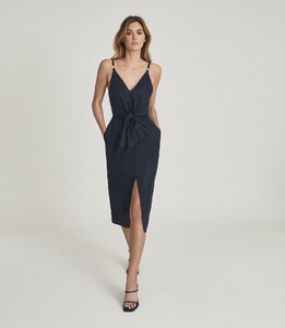 -womens-kay-linen-plunge-dress-in-navy-blue-2.thumb.jpg.e9d986c189b9fe8b2f3277e6bb238bc7.jpg