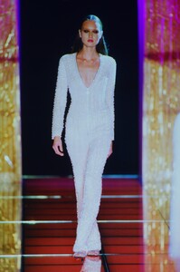 864499411_atelier-versace-fw-1999(2).thumb.jpg.94673a1879a9e8dd1caee3bb07741d15.jpg