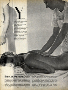 988634644_VOGUEUSMar198011.thumb.jpg.03563c16d159e49a4fd771058b770af4.jpg
