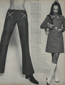 Penati_US_Vogue_January_1st_1969_22.thumb.jpg.1728878ae45d215eade1a166705b8b13.jpg