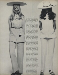 Penati_US_Vogue_January_1st_1969_24.thumb.jpg.f637021bb5311bfcf4d16636755e2f99.jpg