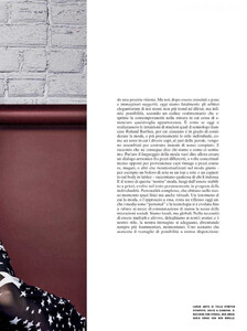 Sorrenti_Vogue_Italia_October_2011_10.thumb.jpg.4f79a8f59cac7d2dc858dcbb837f0732.jpg