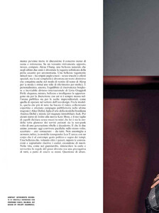 Sorrenti_Vogue_Italia_October_2011_19.thumb.jpg.bc43c581da770e30d656d7f6f896503a.jpg