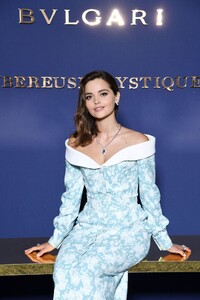 jenna-coleman-bvlgari-splendida-tubereuse-mystique-event-in-cernobbio-07-09-2019-9.jpg