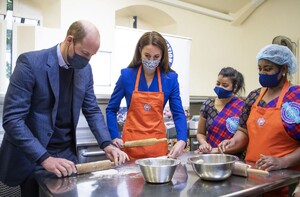 kate-middleton-prepares-meals-at-palace-of-holyroodhouse-in-edinburgh-05-24-2021-0.jpg