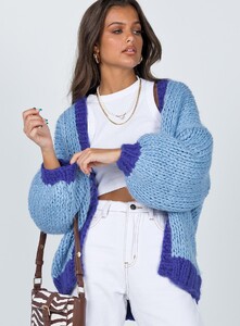lester-knit-blue-1_6f14dabe-ad71-49ba-a816-52533e99e2df_1800x.jpeg